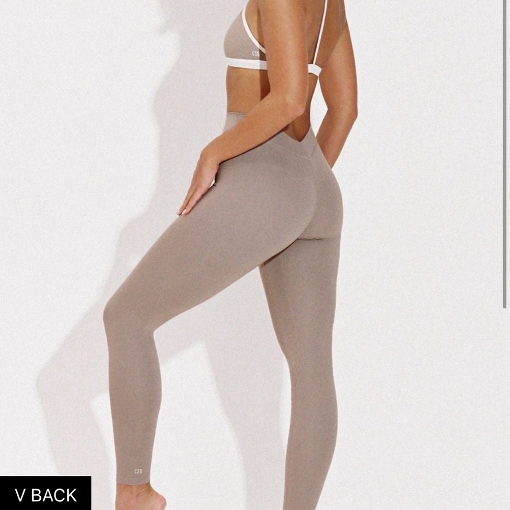Form V Waist Leggings
